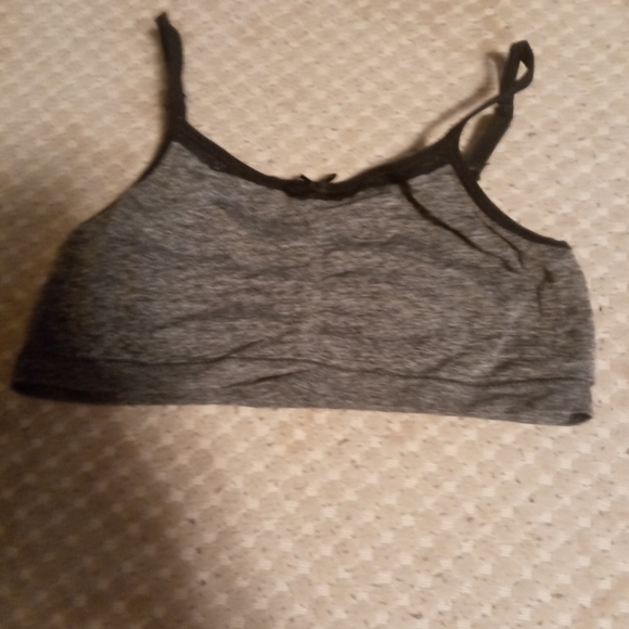 Sports bra bundle - Picture 5 of 7